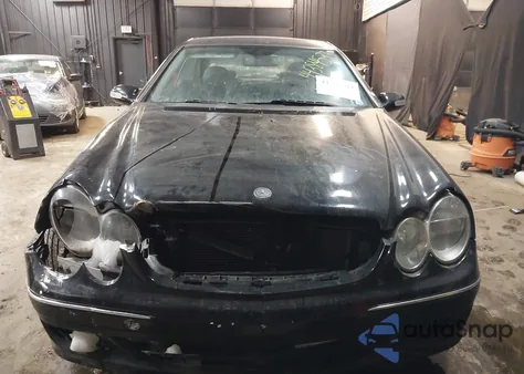 2009 Mercedes-Benz Clk 350 z USA, uszkodzony, nr VIN WDBTJ56HX9F268115